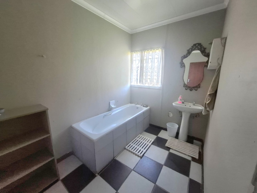 Commercial Property for Sale in Roodewal Free State